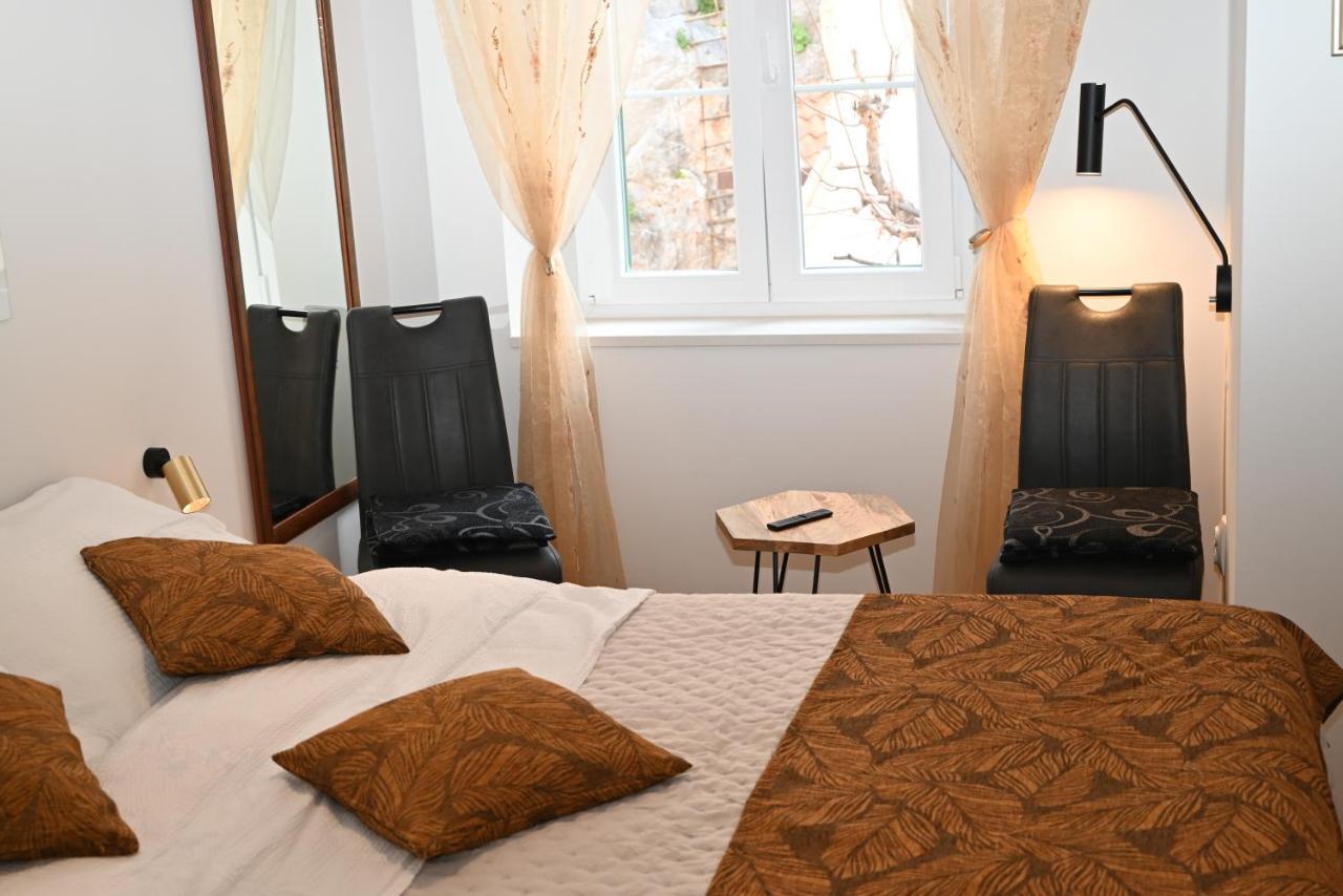 Apartman Dominovic Omiš Exterior foto